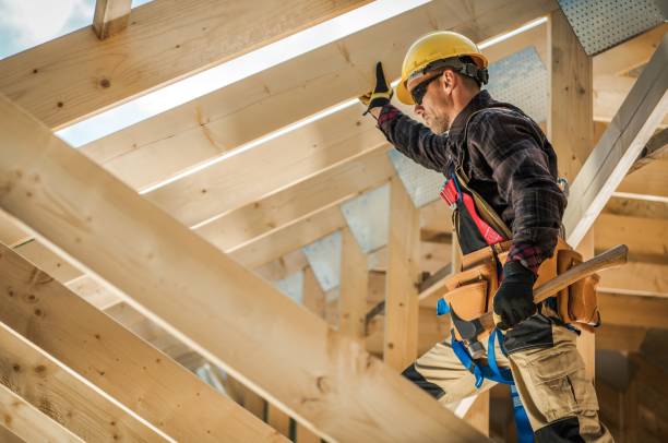 Best Roof Gutter Cleaning  in Montara, CA